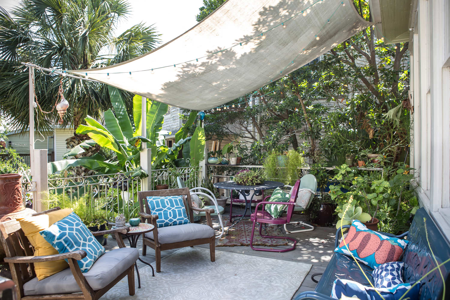 7 Smart Tips for Flipping Outdoor Furniture Apartment Therapy